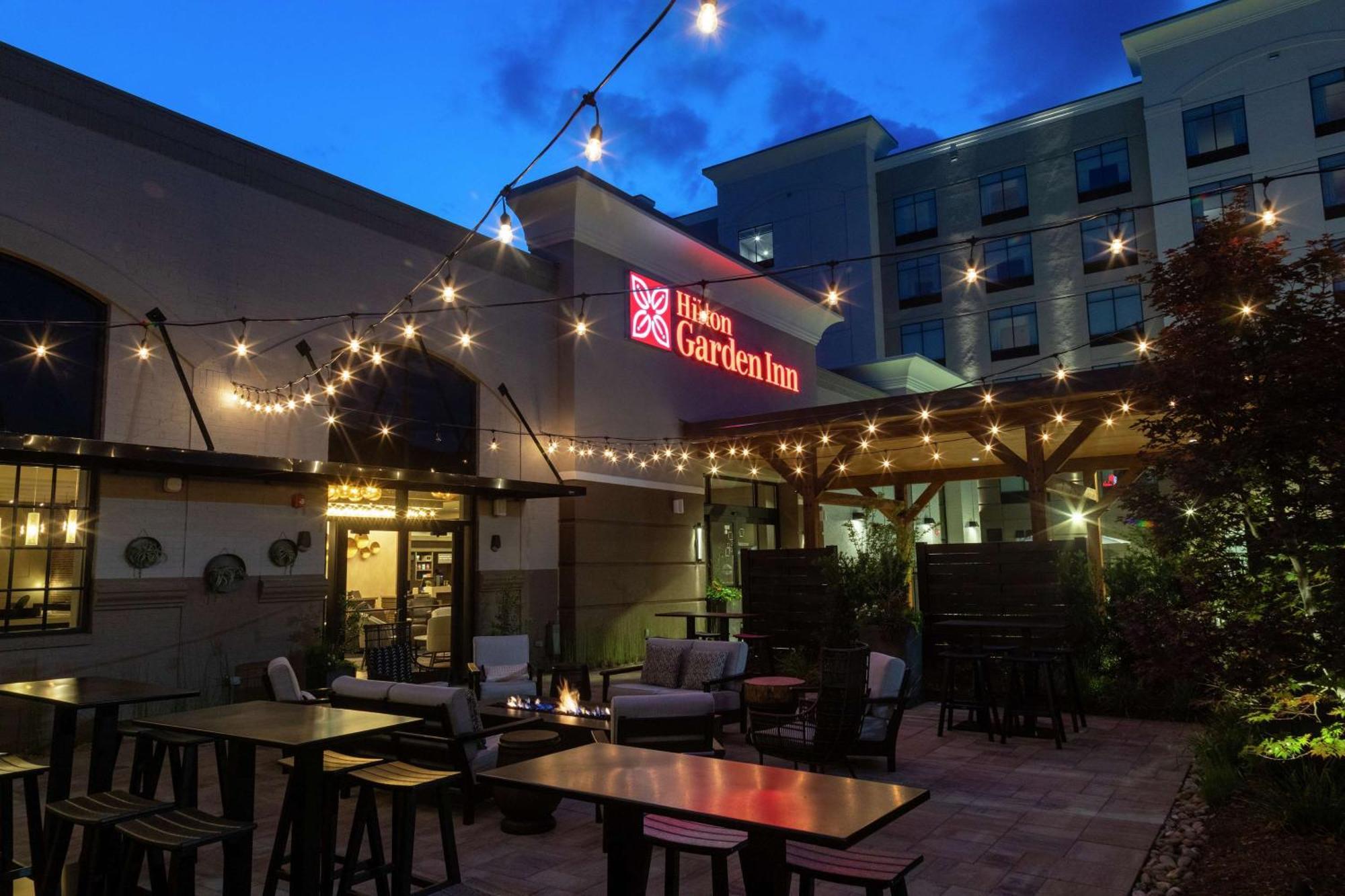 Hilton Garden Inn Spartanburg Dış mekan fotoğraf